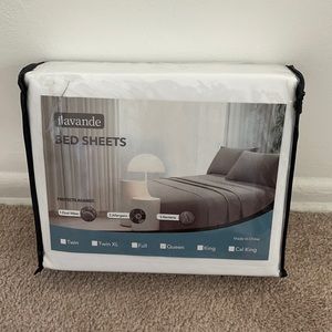 New Queen White sheets